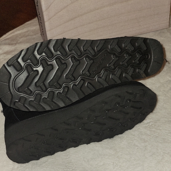 BearPaw Black Women's Combat Boots - Picture 5 of 7